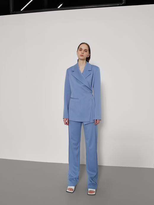 一粒扣修身西服 商品图2