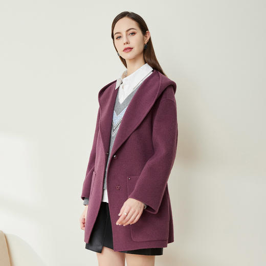 ND93Z斯尔丽[专柜同款]瑟俪2021冬新款时髦连帽款休闲气质女式大衣 商品图2