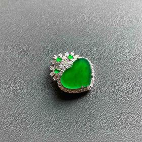 玻璃种厚庄阳绿翡翠心18k白金钻石镶嵌