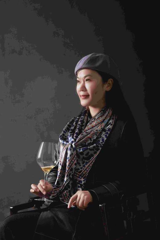 优品堂《雍容华贵》100％重磅桑蚕丝140Ⅹ140方巾 商品图0