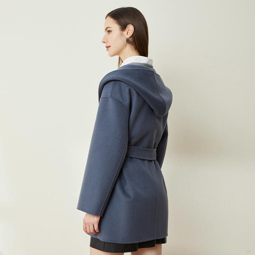 LD988斯尔丽[专柜同款]瑟俪2021冬新款时髦连帽款休闲时尚气质百搭大衣 商品图1