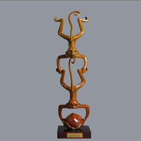 宇达青铜摆件   韩美林作品 
 十二生肖猴《金猴献瑞》创意装饰 家居工艺摆件  高56cm