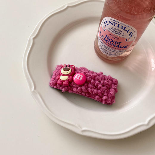 立体小熊发箍可爱大肠发圈甜美发饰洗脸头箍卡通草莓熊羊羔毛发夹 商品图4