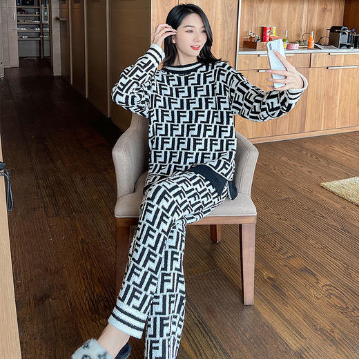 珊瑚绒睡衣网红加厚加绒套头家居服女套装 商品图1