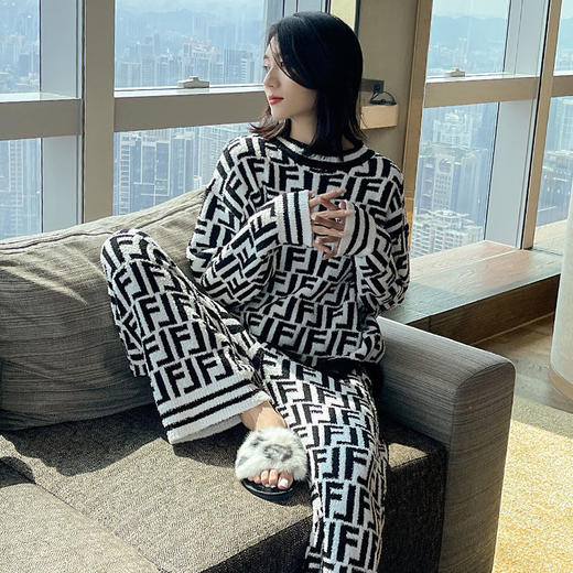 珊瑚绒睡衣网红加厚加绒套头家居服女套装 商品图0