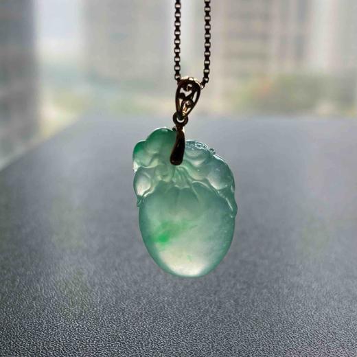 高冰种厚庄阳绿翡翠桃子金猴捧寿 商品图9