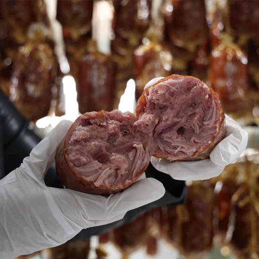 森林跑山猪大火腿，鲜肉制作，含95的猪精肉，古法大熏大火腿 500g  2根普通装/4根礼盒装 商品图0