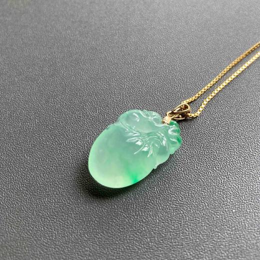 高冰种厚庄阳绿翡翠桃子金猴捧寿 商品图6