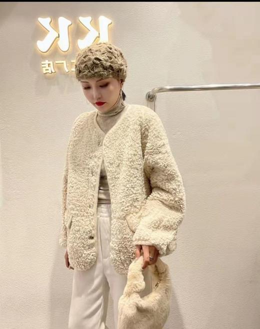 KK  品类:羊羔毛299 商品图0