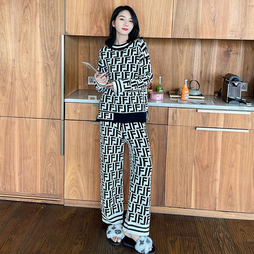 珊瑚绒睡衣网红加厚加绒套头家居服女套装 商品图4