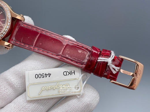 原单品质，新品，自1993年HappySport推出以来，就与女性朋友结下不解之缘。萧邦品牌设计总监曾这样说过：「HappySport是珠宝工艺与制表工艺相结合的成果 商品图5
