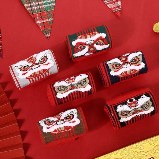 本命年踩小人袜子情侣秋冬狮子头刺绣红袜 商品图2