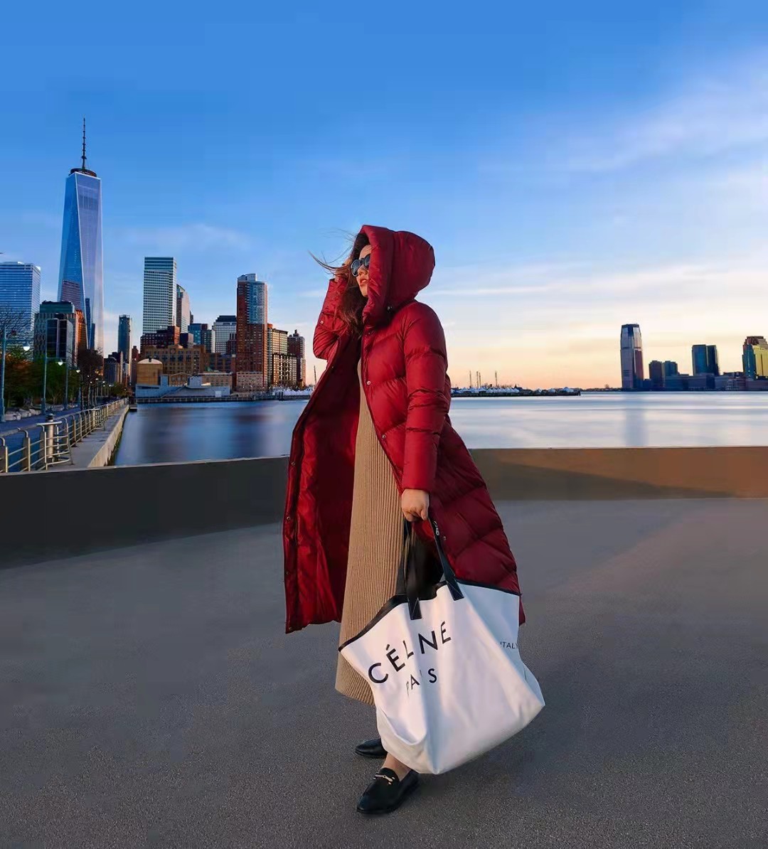 【侨乡卖场直发包邮不退换】joyloop鹅绒羽绒服 90%