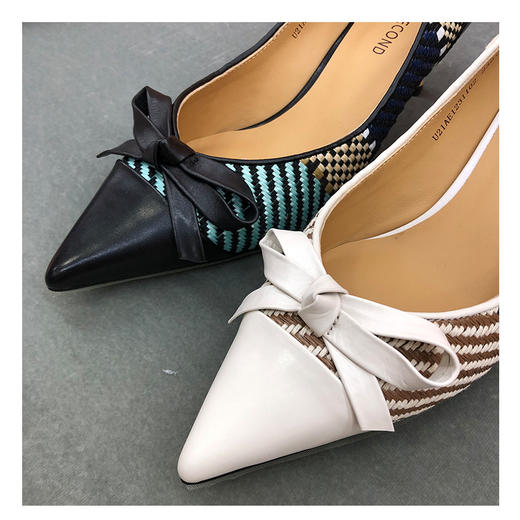 IUIU SECOND 春夏复古情调千鸟格纹时装浅口单鞋 商品图1