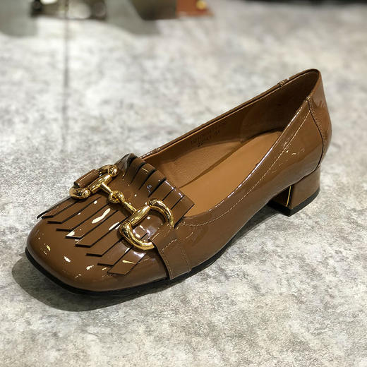 IUIU SECOND 牛漆皮马衔扣浅口单鞋 商品图1