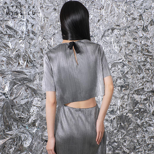 【流光】后领蝴蝶结设计金属感中袖上衣/00217A 商品图2