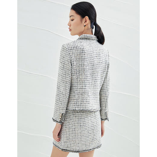 EITIE爱特爱春季新款粗花呢气质翻领修身显瘦时尚格子短外套A2203901 商品图3