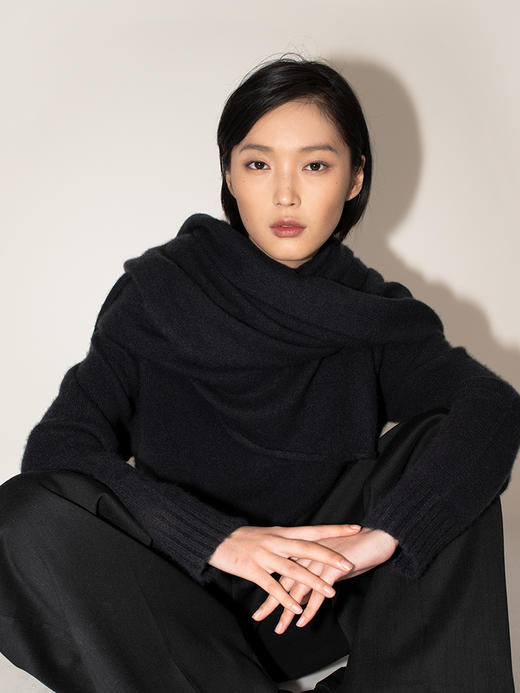 2021年收藏级新款拉毛纯山羊绒单股平纹披肩式围巾 商品图0