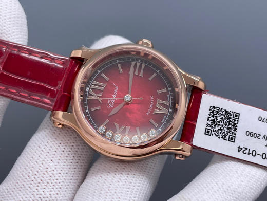 原单品质，新品，自1993年HappySport推出以来，就与女性朋友结下不解之缘。萧邦品牌设计总监曾这样说过：「HappySport是珠宝工艺与制表工艺相结合的成果 商品图8