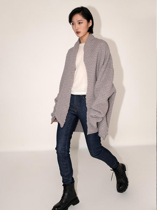 女士2021新款羊毛混纺三股加厚鼓波浴袍式针织开衫 商品图3