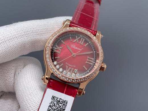 原单品质，新品，自1993年HappySport推出以来，就与女性朋友结下不解之缘。萧邦品牌设计总监曾这样说过：「HappySport是珠宝工艺与制表工艺相结合的成果 商品图11
