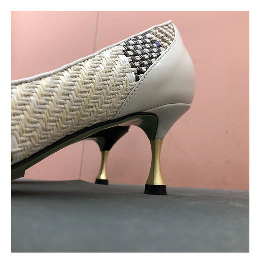 IUIU SECOND 春夏复古情调千鸟格纹时装浅口单鞋 商品图2