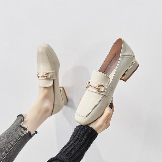 ZHR2022春季新款百搭单鞋粗跟英伦小皮鞋一脚蹬乐福鞋女 商品图3