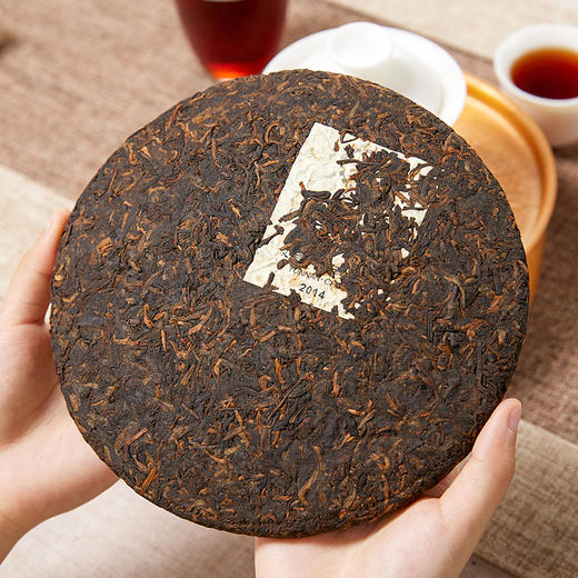 爻牌丨象山 7572 云南熟普 普洱熟茶 熟普2014年 357g 商品图1