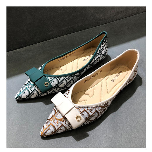 IUIU SECOND 春夏字母提花尖头舒软平底单鞋 商品图0