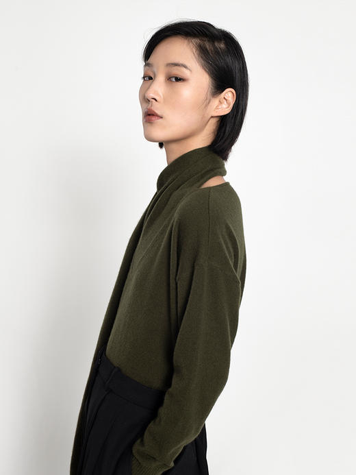 女士2021新款纯山羊绒单股平纹围巾领套头衫 商品图3