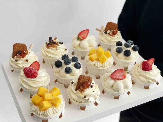 特价福利款：十二粒杯子蛋糕，水果盛宴cupcake甜蜜下午茶，口感和颜值缺一不可的杯子蛋糕。 商品图2