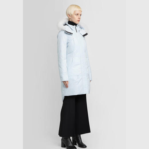 MOOSE KNUCKLES 女士金属驼鹿指关节徽标绗缝连帽羽绒服 浅蓝色 M31LP223 359 商品图1