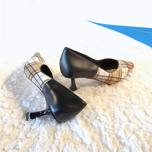 IUIU SECOND 春夏复古格纹单鞋羊皮浅口单鞋 商品图3