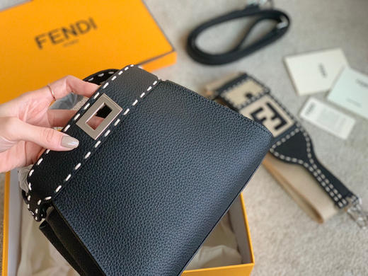 FD peekaboo. 
手缝蜡线小猫🐱 商品图1