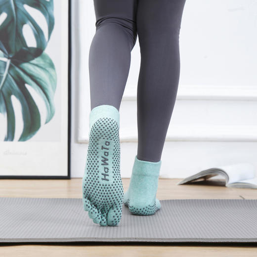 《15送1》HaWaTa华威特五指瑜伽袜硅胶防滑瑜伽袜普拉提瑜伽袜（裹脚踝） 商品图1