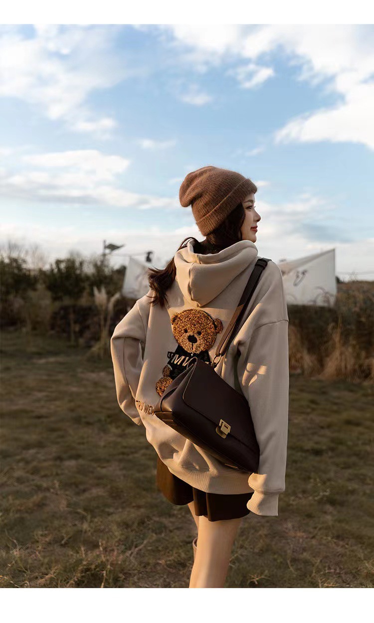 13_3f0e1e52-935a-4354-876a-250