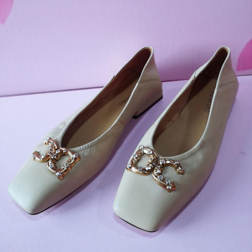 IUIU 舒软羊皮方头浅口单鞋 商品图0