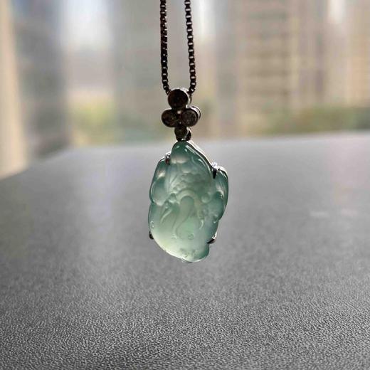 冰种淡晴水厚庄翡翠金蟾18k白金钻石镶嵌 商品图8