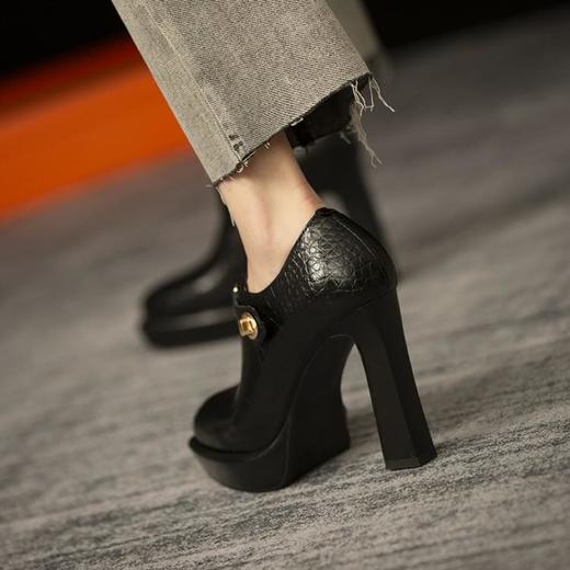 圆头粗高跟鞋，金属铆钉窝窝鞋水台单鞋NWS-N9132 商品图1