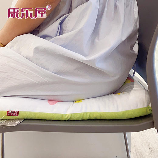 康乐屋印花九孔方坐垫40*40秋冬新款可爱印花9孔坐垫 学生垫办公室坐垫 商品图1
