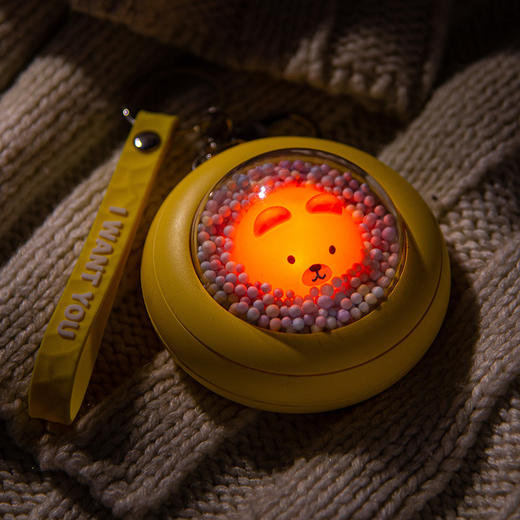 【能当小夜灯的暖手宝❗️超可爱】3秒发热，冬季能量补给站❗️还能当随行小挂件，夜光太空舱口袋钥匙扣二档调节USB充电暖宝宝❗️USB充电迷你防爆便携暖宝宝礼品新年礼盒年货礼盒 商品图1