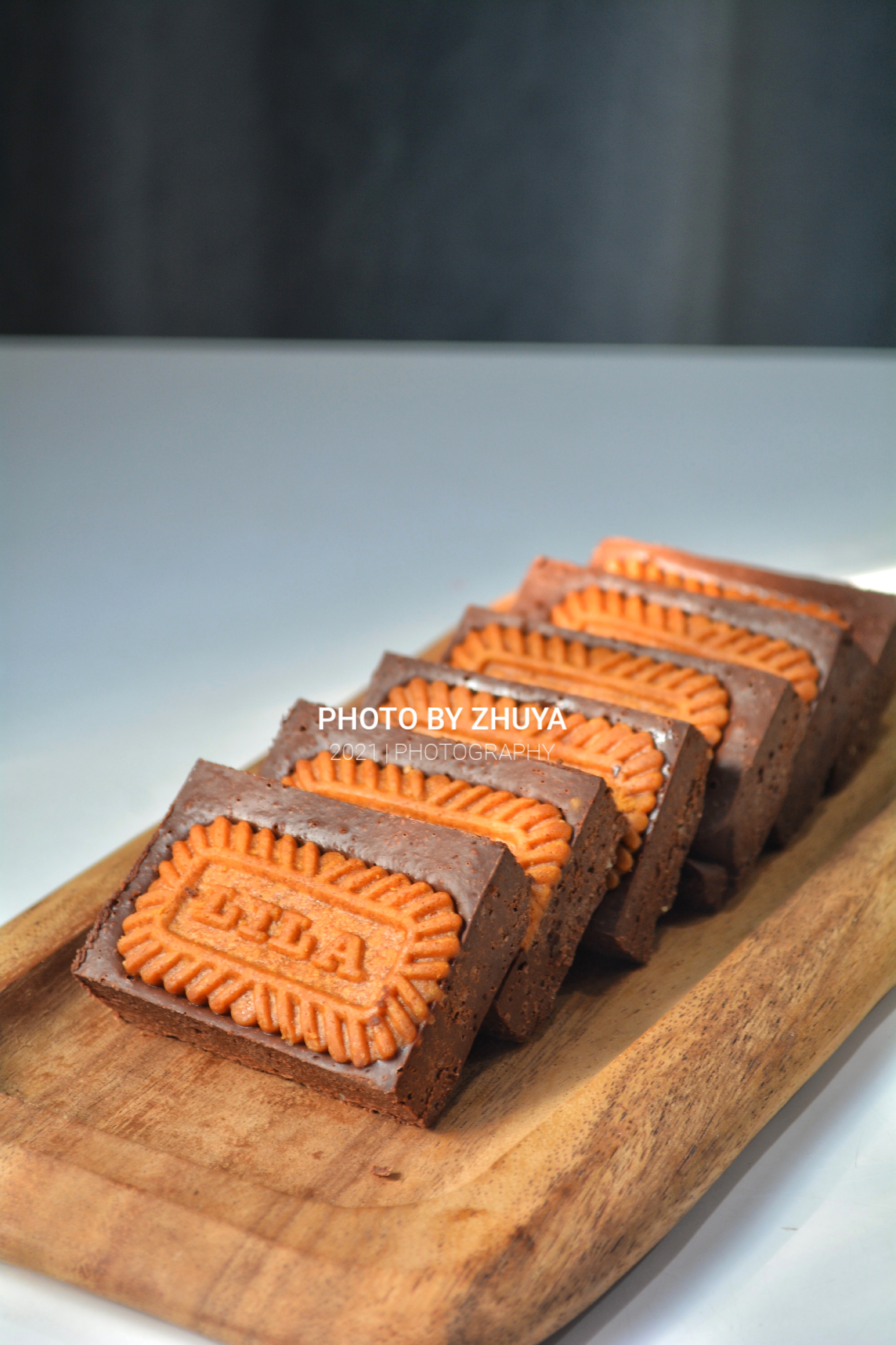 松露布朗尼巧克力蛋糕（1盒6块）