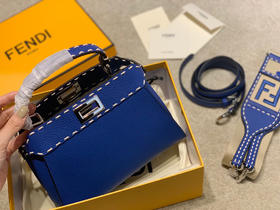 FD peekaboo. 
手缝蜡线小猫🐱