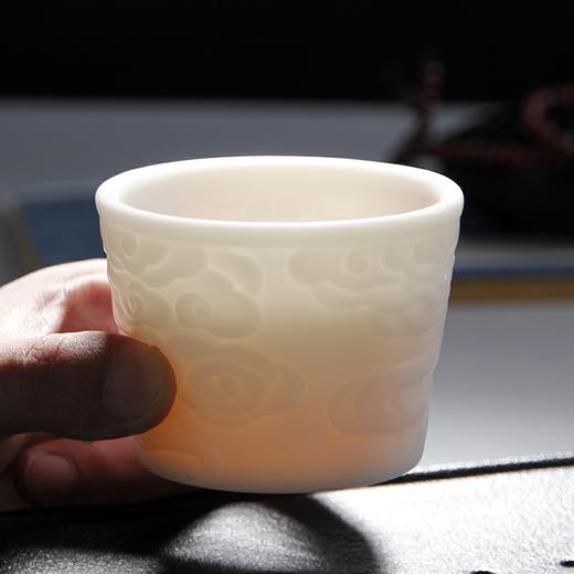 观云•羊脂玉瓷素烧茶杯，祥云主人杯 商品图5