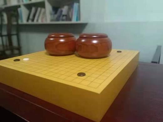围甲套装：6厘米厚新榧实木棋盘+老云子+金丝栗木罐+手提袋。 商品图1