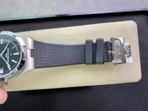 Vacheron Constantin 江诗丹顿 Overseas 纵横四海腕表 耗时10个月打造出来的精品 精钢表壳，直径 41mm，蓝宝石水晶表镜表背，9015改 5100 自动上链机械 商品图10