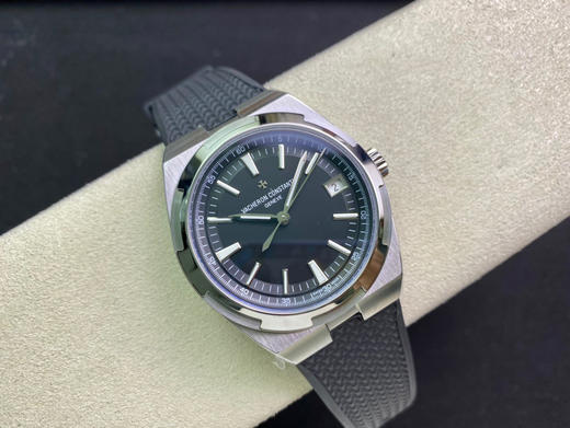 Vacheron Constantin 江诗丹顿 Overseas 纵横四海腕表 耗时10个月打造出来的精品 精钢表壳，直径 41mm，蓝宝石水晶表镜表背，9015改 5100 自动上链机械 商品图14