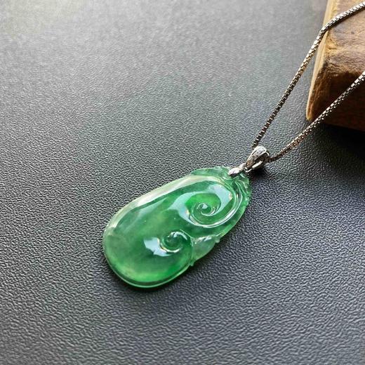 高冰种阳绿翡翠如意 商品图2