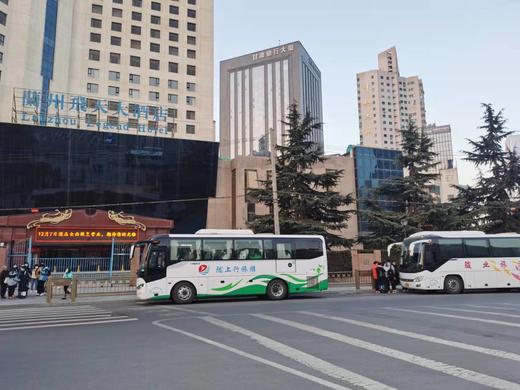 【直通车】兴隆山滑雪场大巴车+凭车号上车 商品图0