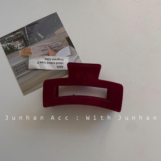 新年韩国INS红色植绒圣诞盘发秋冬鲨鱼夹发饰 商品图2